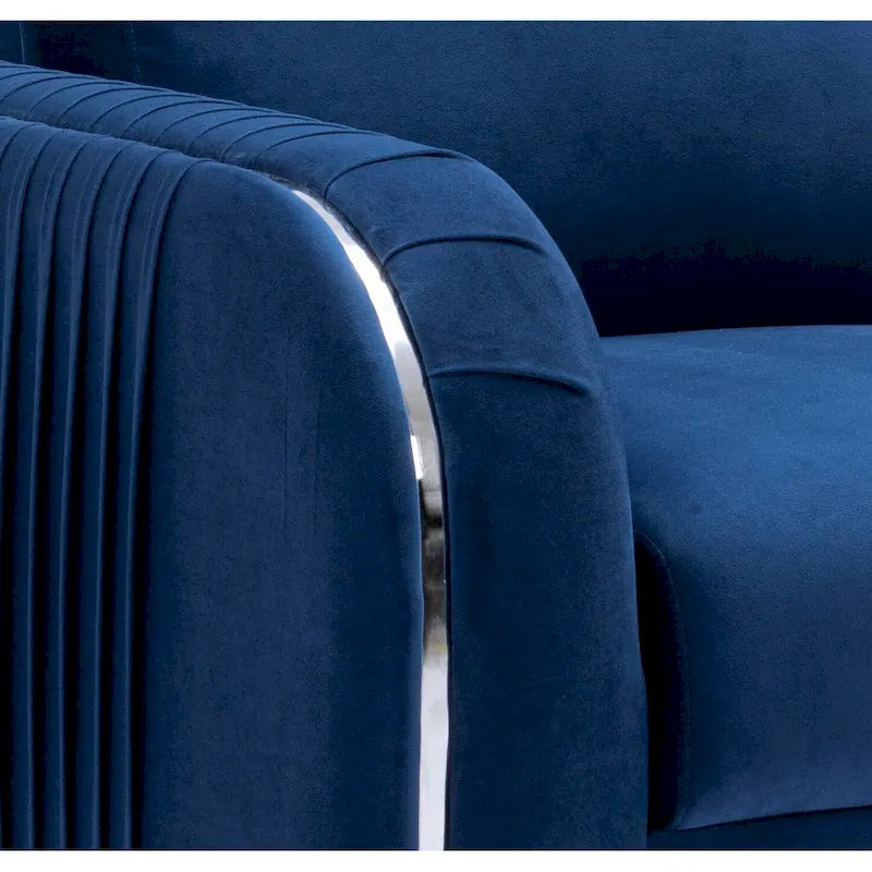Fauteuil d'appoint en velours bleu avec piètement en chrome poli